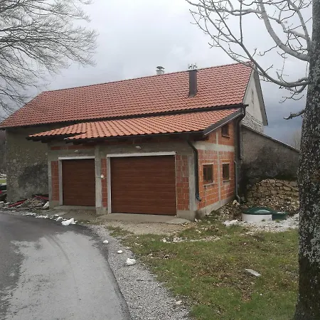 Apartma Burjuca * Ajdovscina